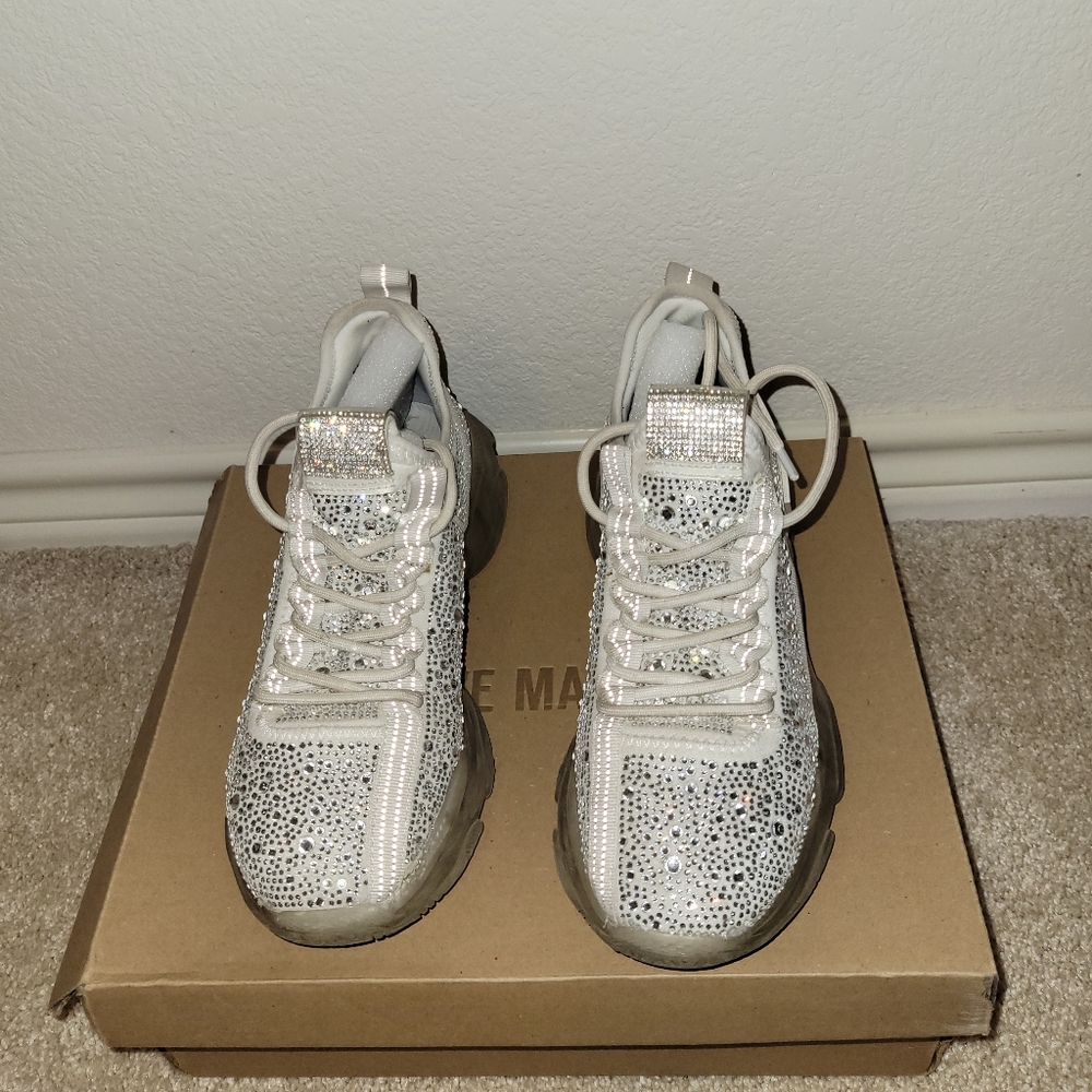 Steve Madden MAXIMA SNEAKER WHITE RHINESTONES size 9